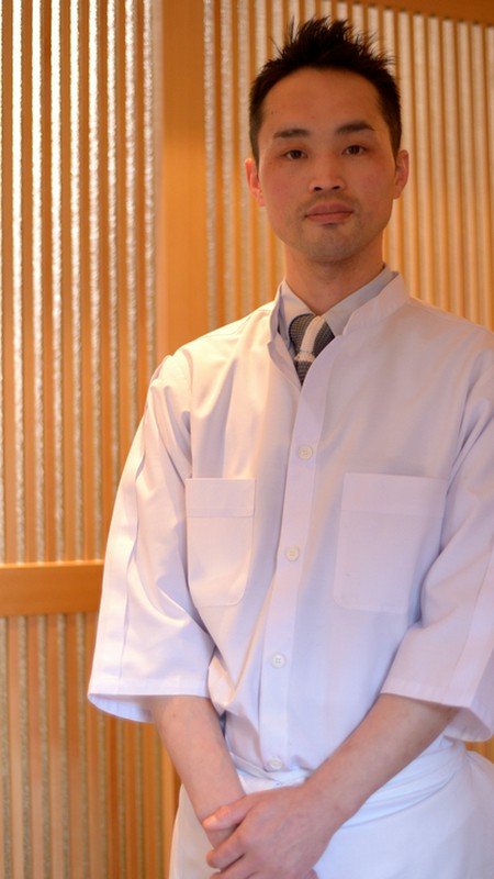 君島　吉明 氏