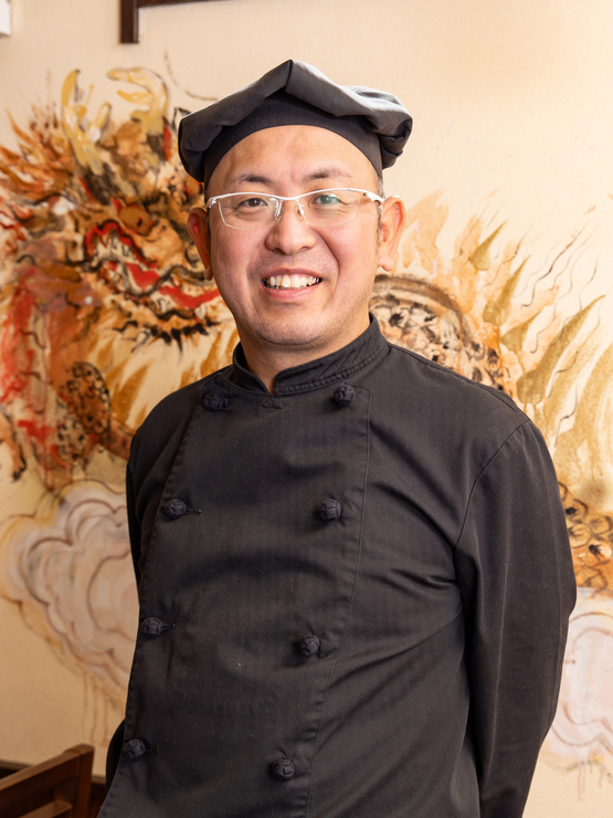 遠藤　由憲 氏