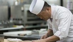 中村　英一郎 氏