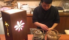 伊波　嘉人 氏
