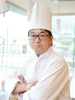 川副　寿 氏