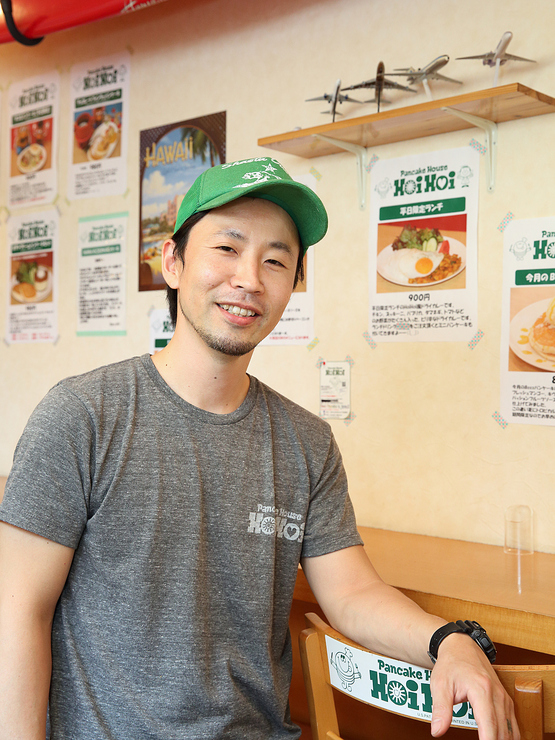 板野　謙二 氏