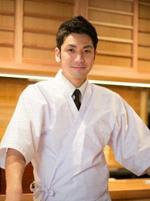 関　斉寛 氏