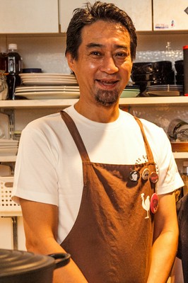 江村　謙 氏