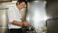 阿部　準 氏