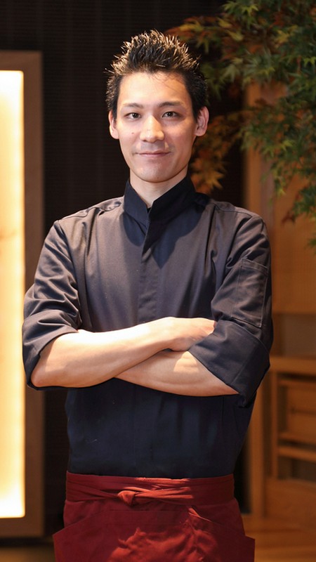 中野　衛 氏