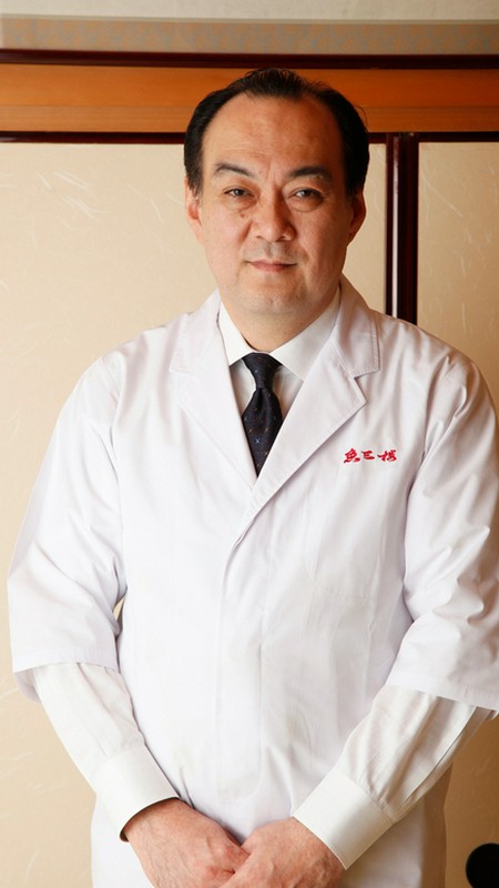 荒木　稔雄 氏