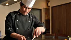 村岡　洋一 氏