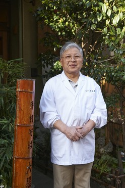 菅野　成雄 氏