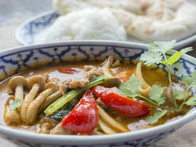 アジアンハーブレストラン カフェくるくま