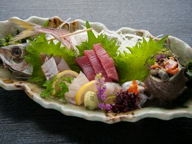 雪月花　鮮彩　ひろ