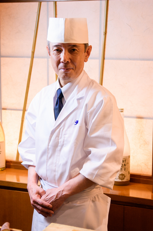 下川 氏