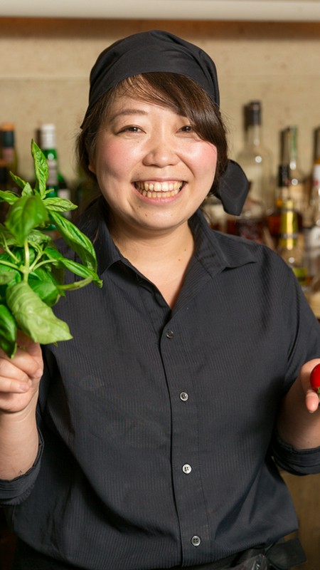 菅野　加奈子 氏