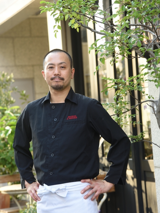 柘植　淳平 氏