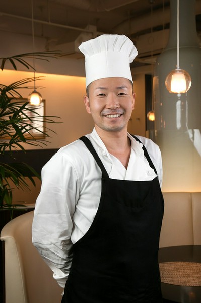 神楽坂芝蘭 神楽坂/中華料理 料理人 中洞 新司 氏 | ヒトサラ