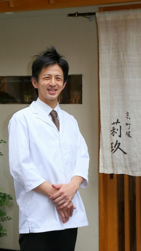 山口　吏 氏