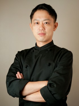大林　伴式 氏