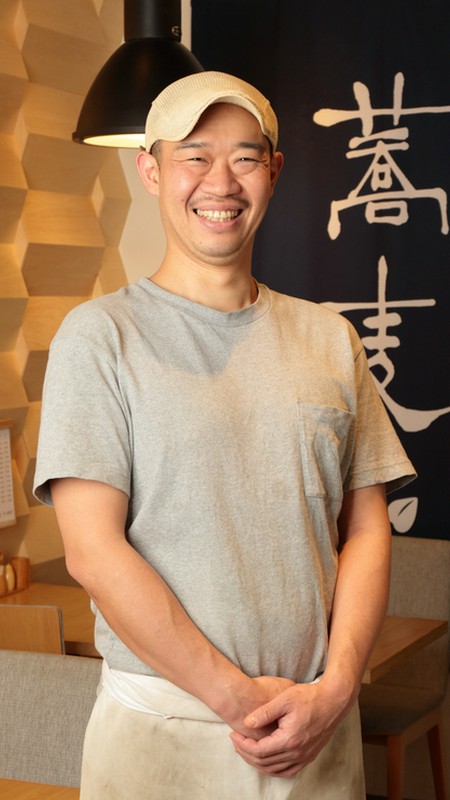 岡崎　龍太 氏