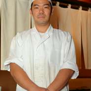 金城 正昭 氏