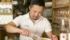 山岡　孝四郎 氏