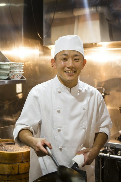 の弥七 四谷/中華料理 料理人 山本 眞也 氏 | ヒトサラ