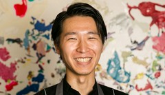 根岸　寛爾 氏