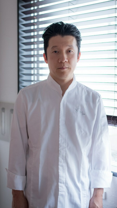 横須賀　雅明 氏