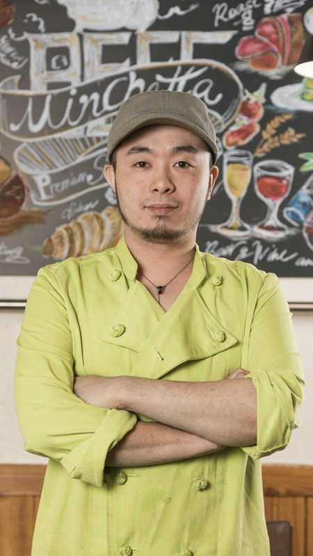 金田　俊輝 氏