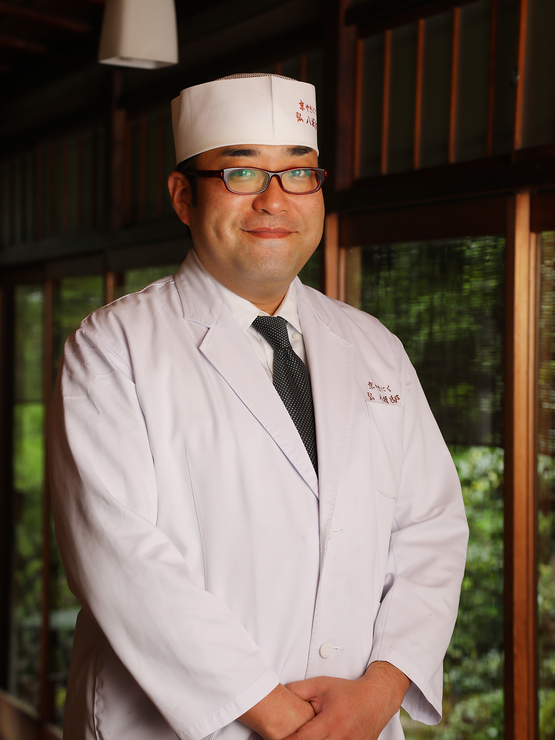 京やきにく 弘 八坂邸 祇園/焼肉 料理人 川中 亮太 氏 | ヒトサラ