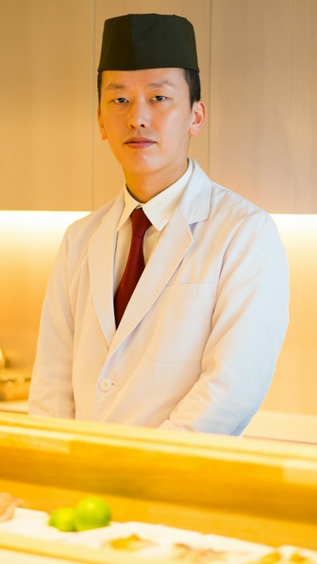 上原　翔太 氏