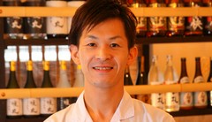 向　隆蔵 氏