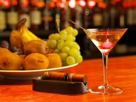 Salon Bar Thistle