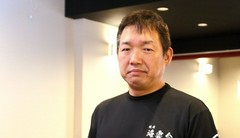 南　得春 氏
