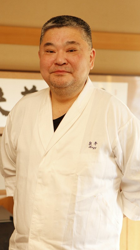 戸辺　和重 氏