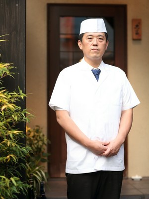 坂井　明広 氏