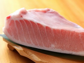 立ち喰い寿司　魚路
