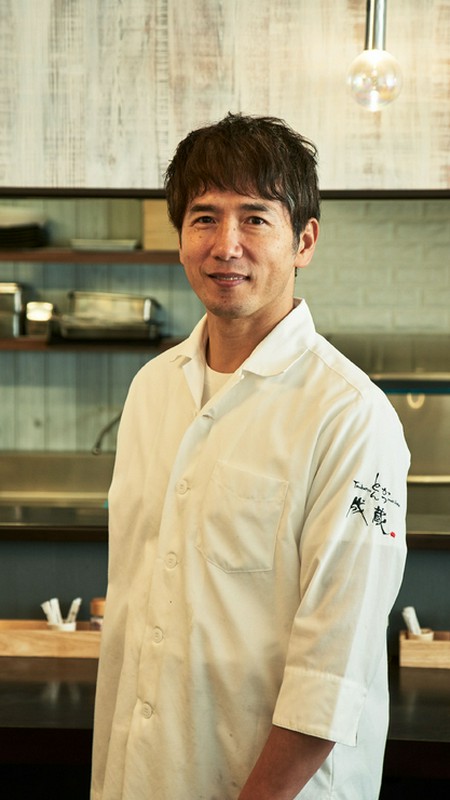 三谷　成藏 氏