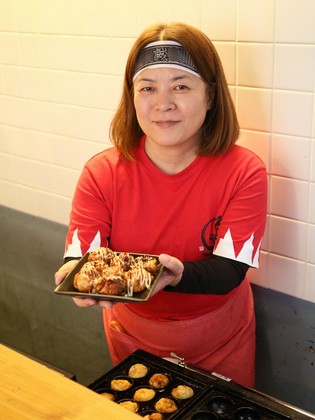 たこ焼きバル 徳次郎 肥後橋 創作和食 の店長 黒岩 佳代 氏 ヒトサラ