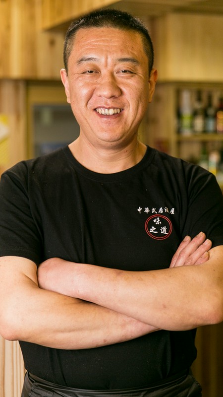 斉　凱 氏