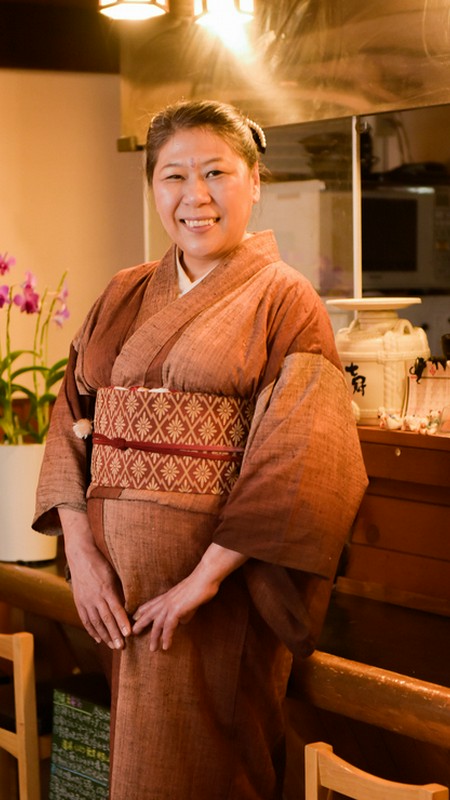 勝沼　保枝 氏