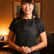 稲垣　佐百里 氏