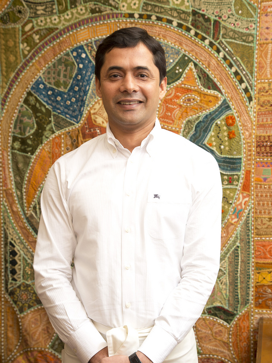 チョードリー　サマール 氏