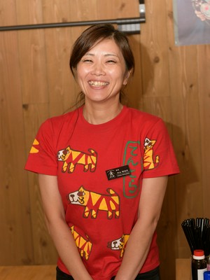 中山　智映子 氏