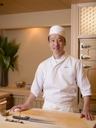 鮨 山もと 岡山駅周辺 鮨 寿司 の料理人 山本 淳 氏 ヒトサラ
