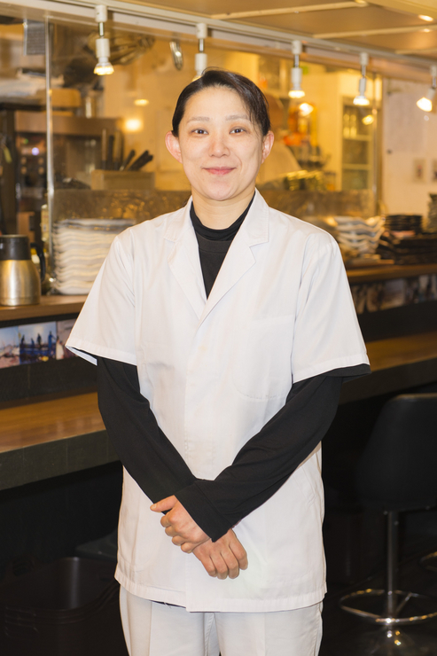 東京イカセンター 東京駅周辺 居酒屋 料理人 久我 めぐみ 氏 ヒトサラ