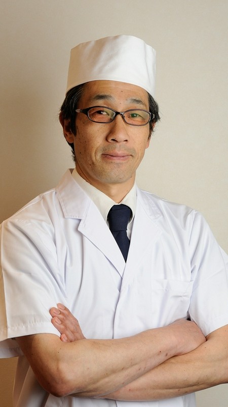 菊池 氏
