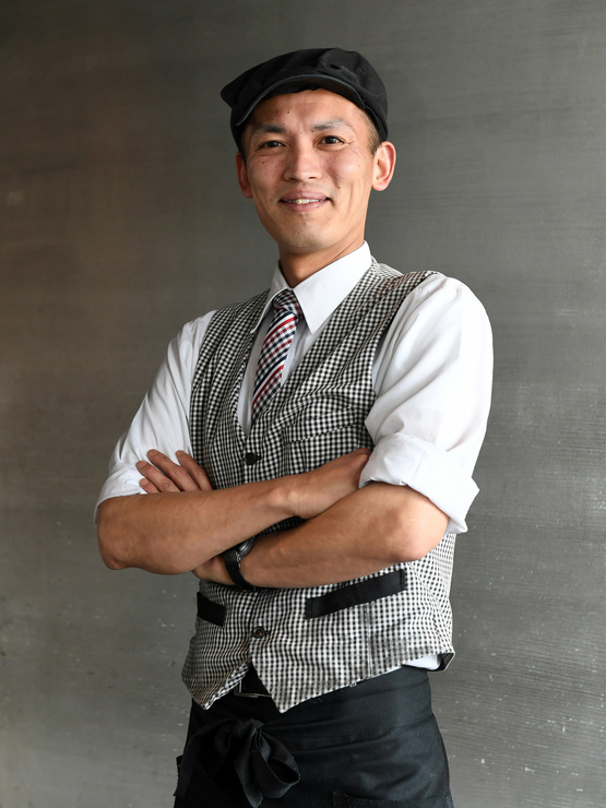 榎本　直敏 氏