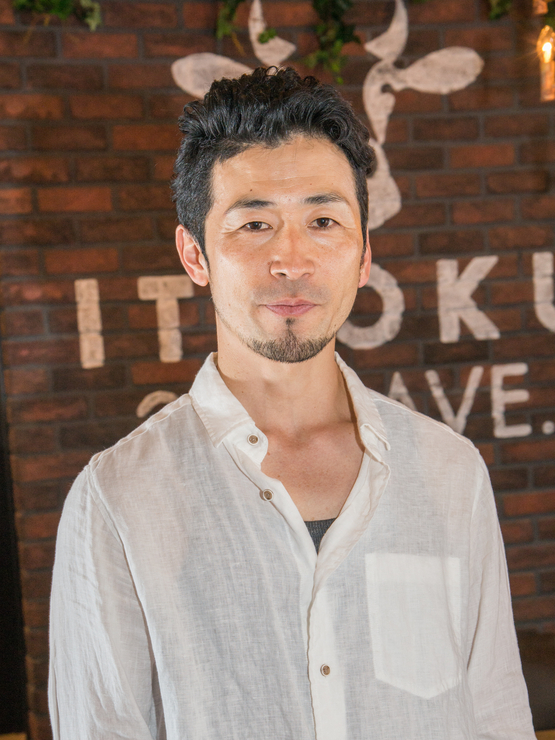 山本　康昭 氏