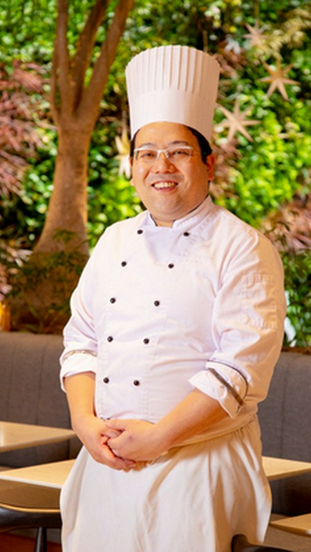 貴島　史典 氏