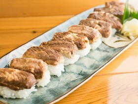 助六鮨